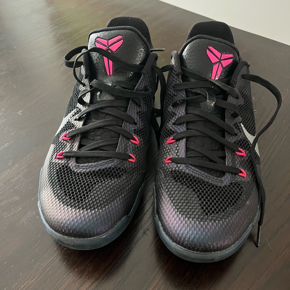 Kobe Nike men’s 10